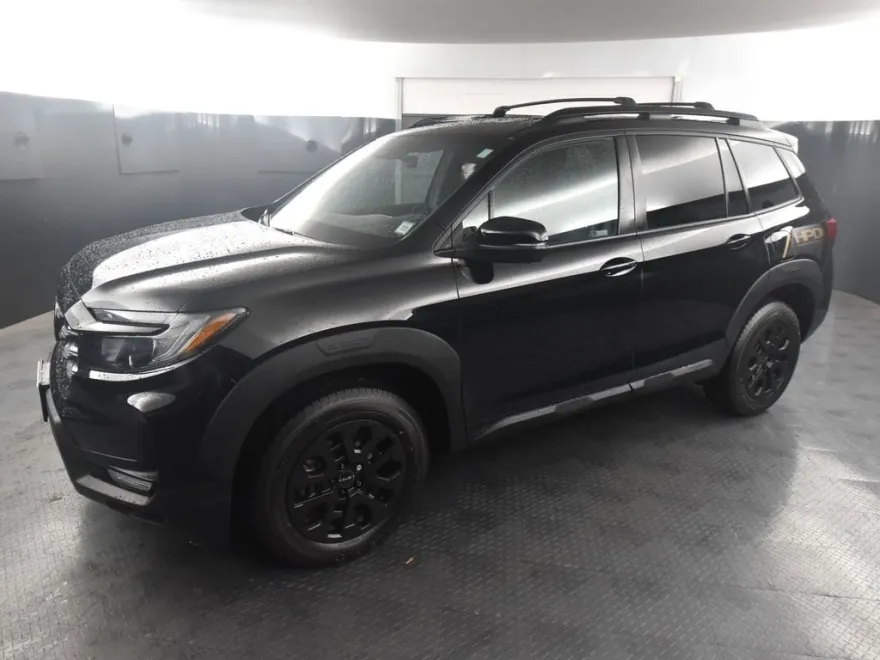 2023 Honda Passport TrailSport photo 1