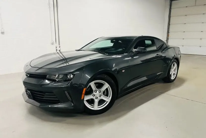 2018 Chevrolet Camaro LS Coupe photo 1