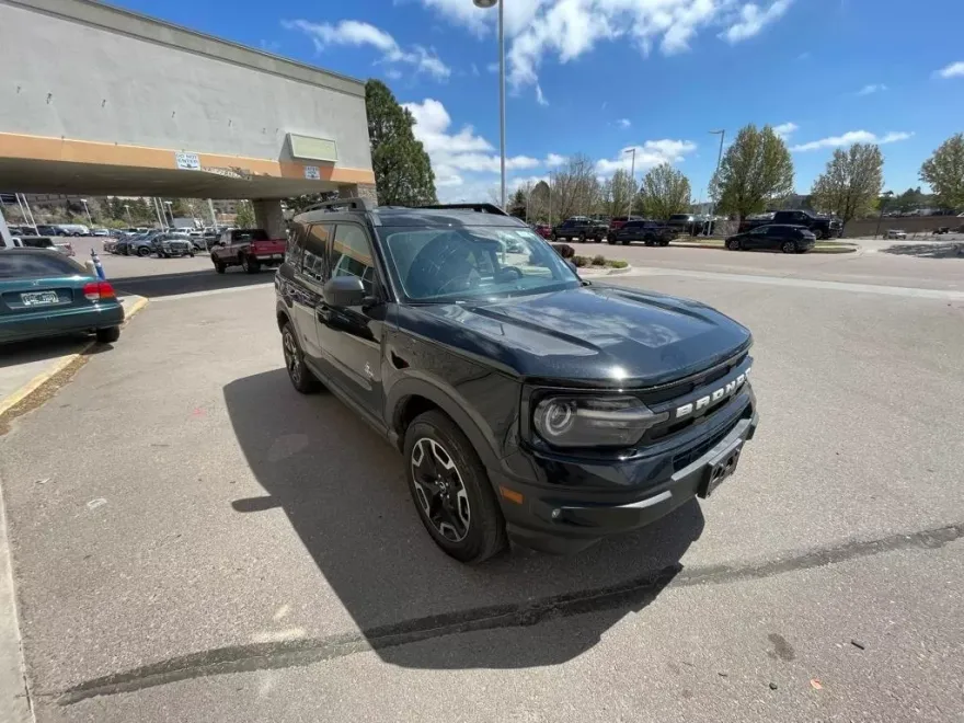 2023 Ford Bronco Sport Outer Banks photo 1