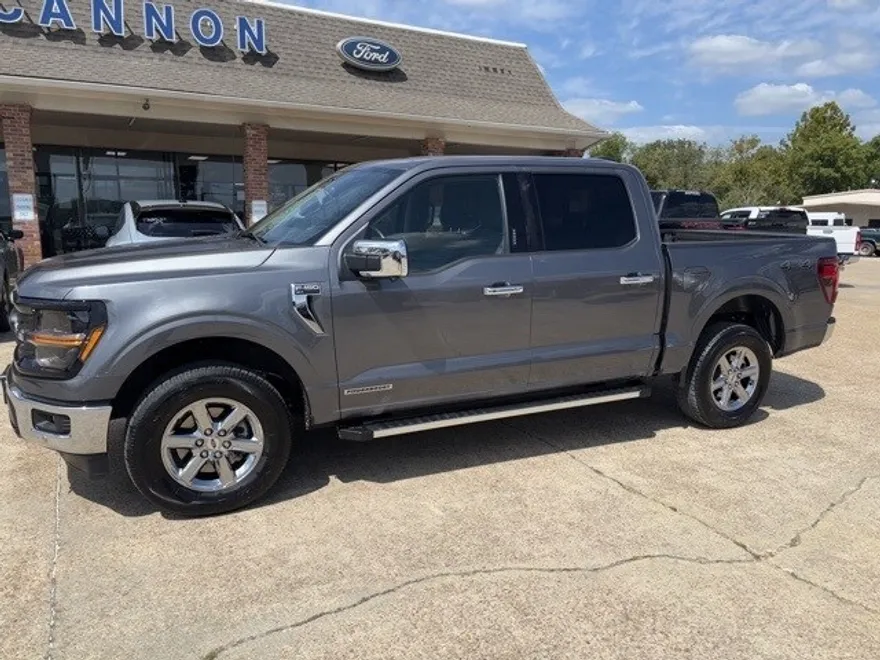 2024 Ford F-150 XLT photo 1