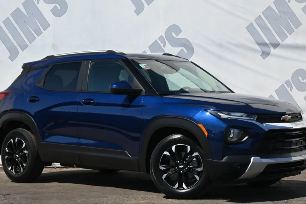 2022 Chevrolet Trailblazer LT photo 1
