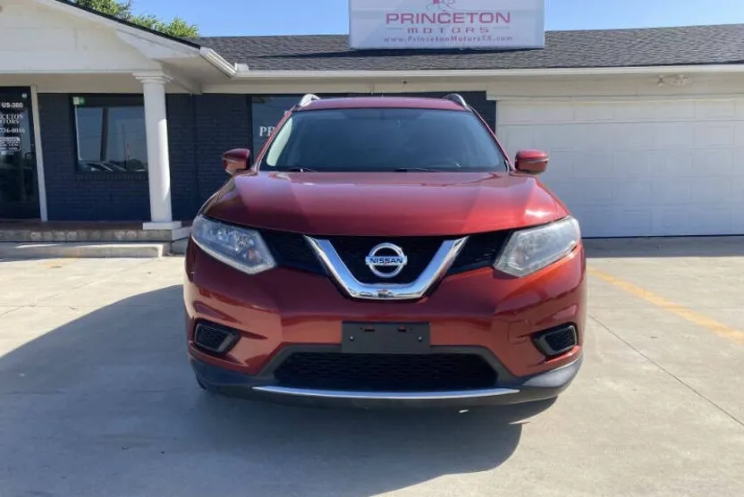 2016 Nissan Rogue SV photo 1