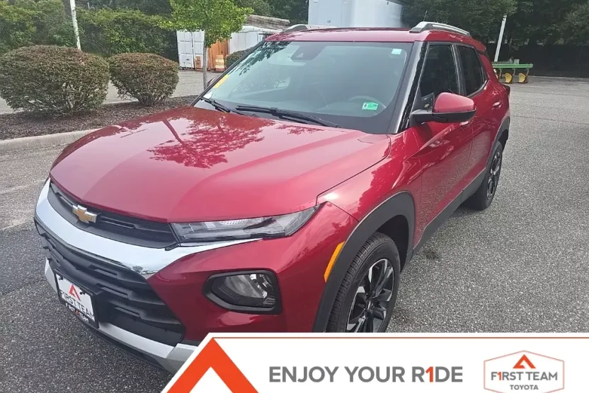 2021 Chevrolet Trailblazer LT photo 1