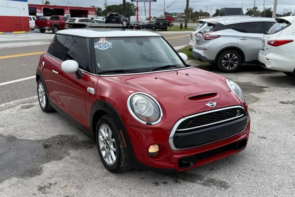 2017 Mini Cooper Hardtop S photo 1