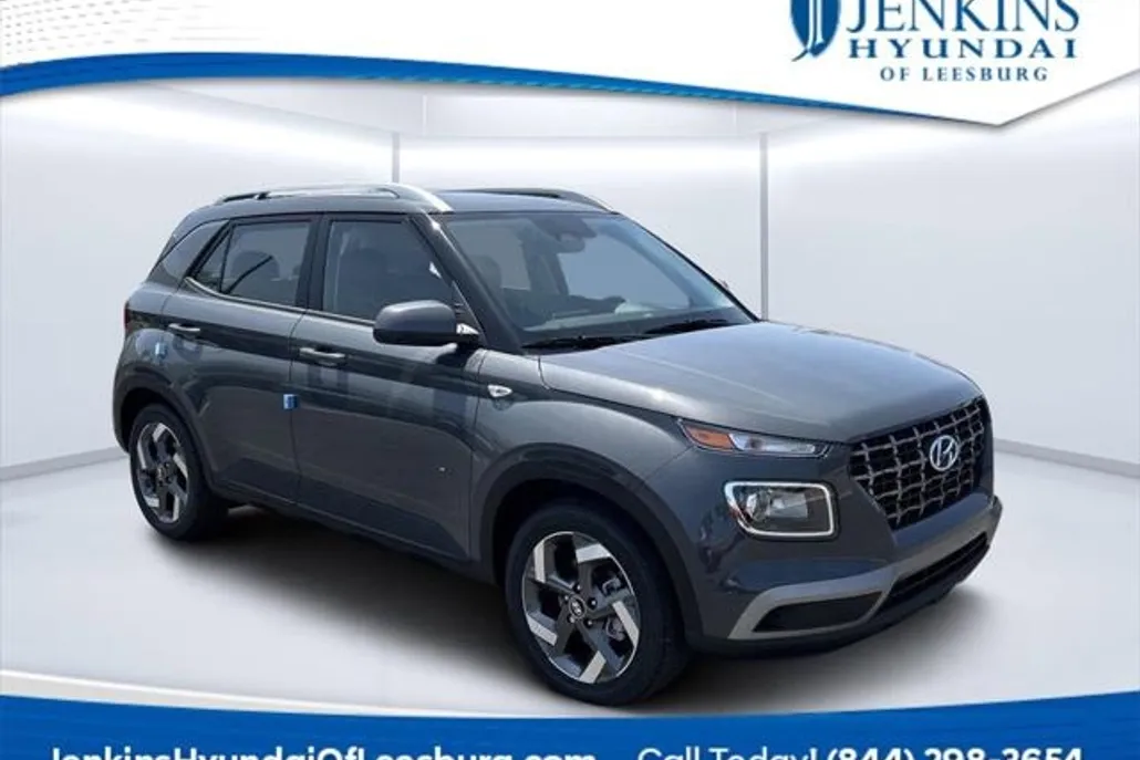 2025 Hyundai Venue SEL photo 1