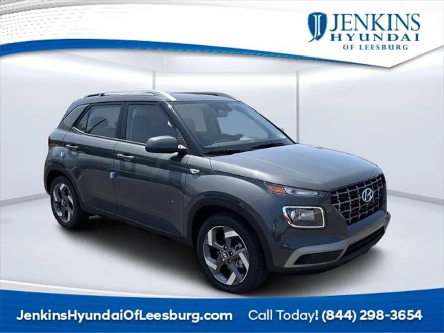 2025 Hyundai Venue SEL photo 1