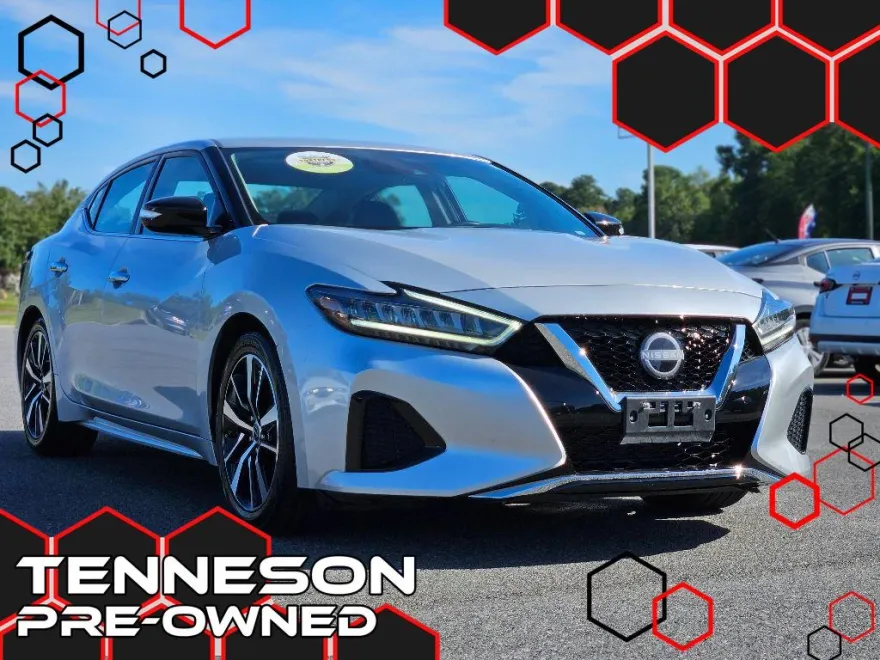 2023 Nissan Maxima SV photo 1
