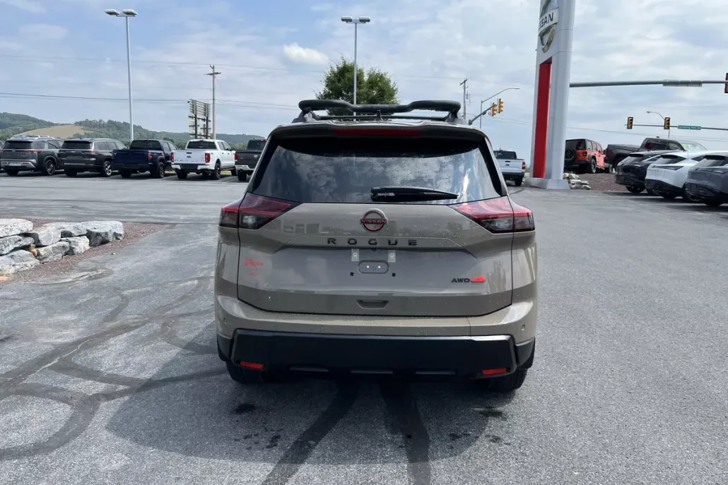 2026 Nissan Rogue SV photo 1