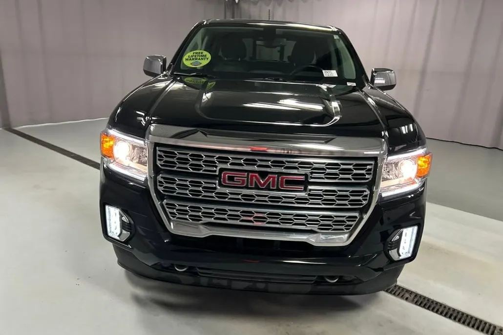 2022 Gmc Canyon Denali photo 1