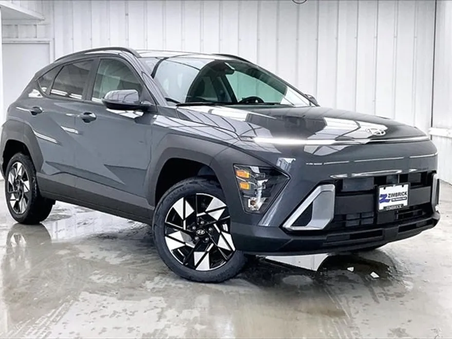 2025 Hyundai Kona SEL photo 1
