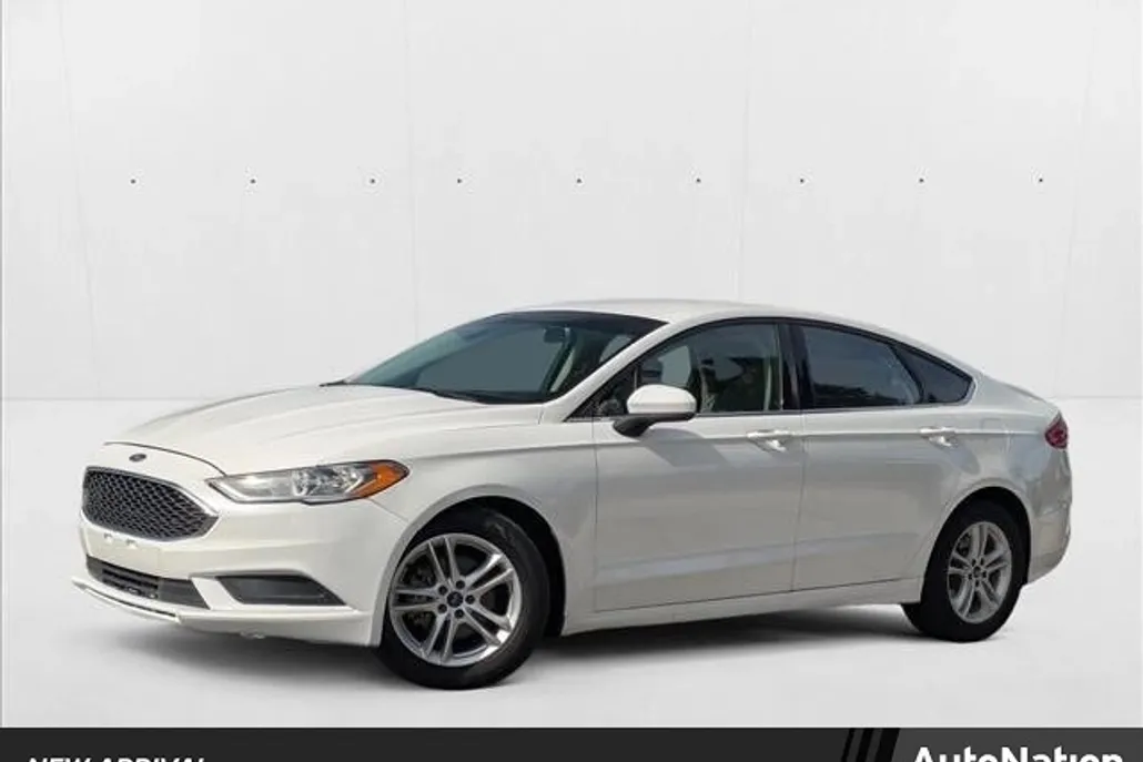 2018 Ford Fusion SE photo 1