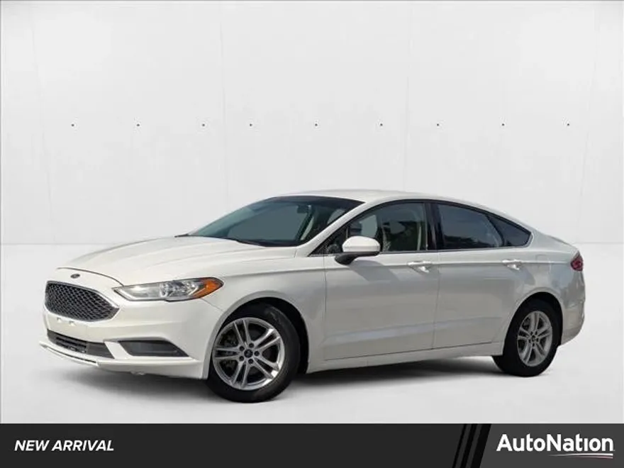 2018 Ford Fusion SE photo 1