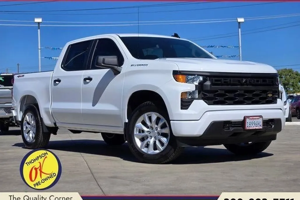 2025 Chevrolet Silverado 1500 Custom photo 1
