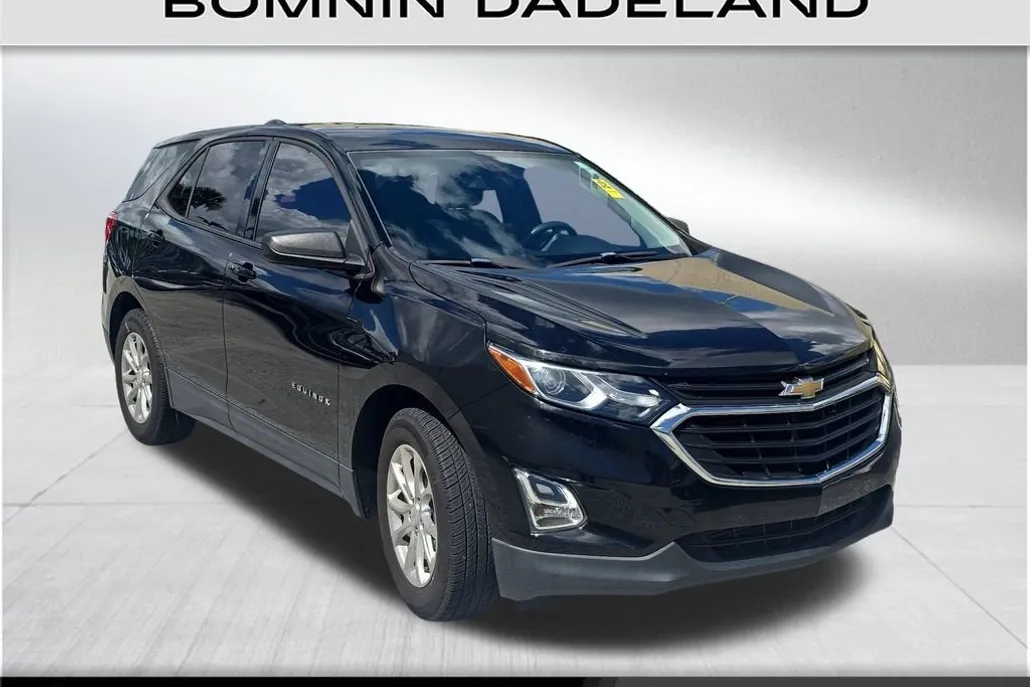 2018 Chevrolet Equinox LS photo 1