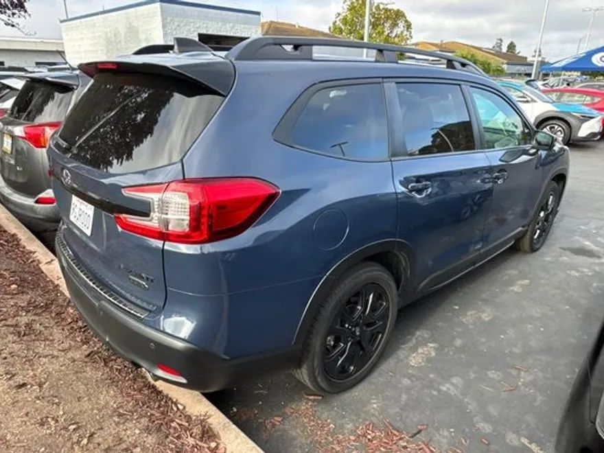 2023 Subaru Ascent Onyx Edition photo 1