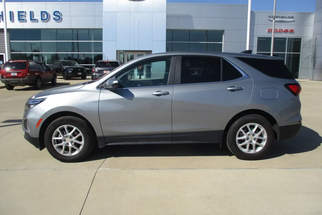 2023 Chevrolet Equinox photo 1