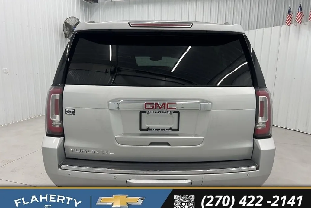 2018 Gmc Yukon XL Denali photo 1