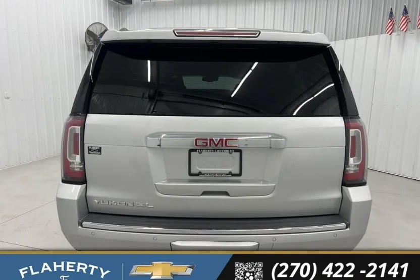 2018 Gmc Yukon XL Denali photo 1
