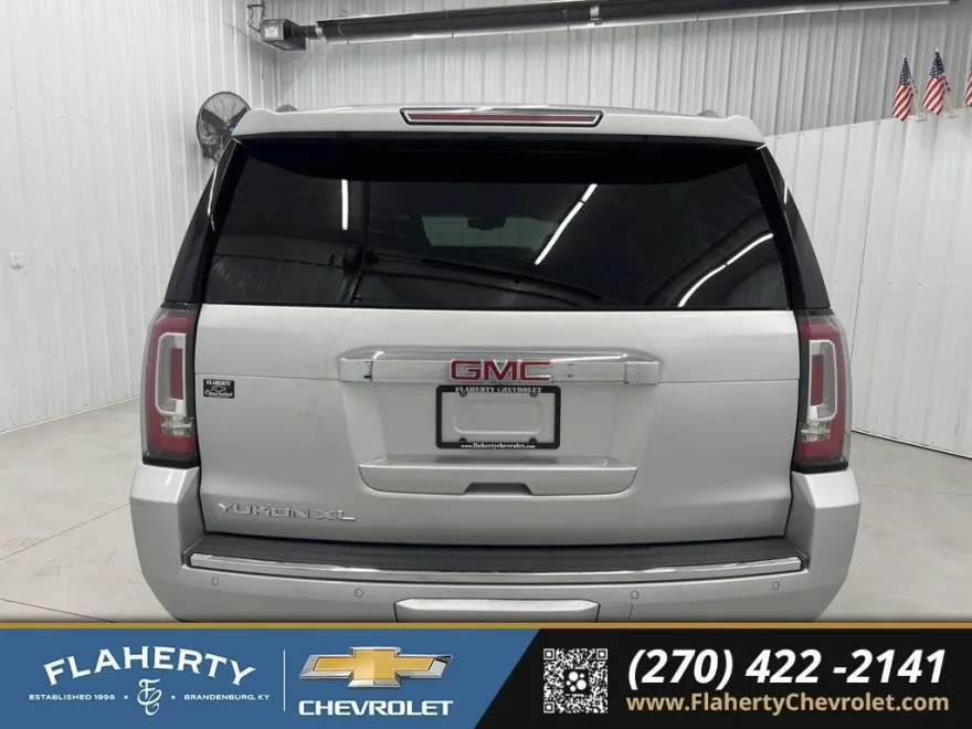 2018 Gmc Yukon XL Denali photo 1