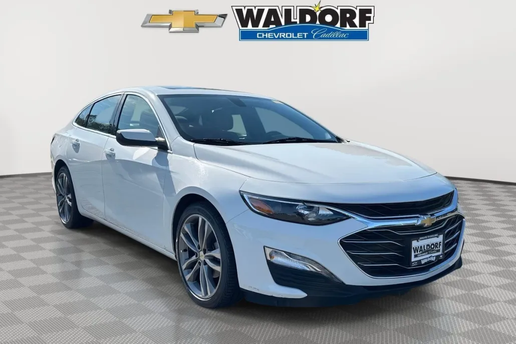 2022 Chevrolet Malibu 1LT photo 1