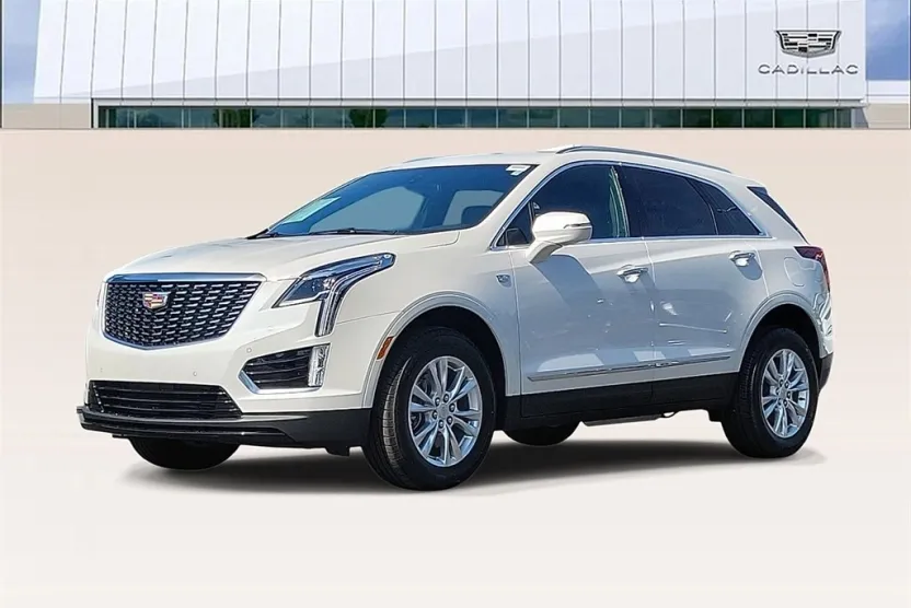 2025 Cadillac XT5 Luxury photo 1