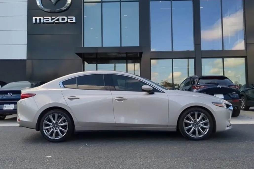2023 Mazda Mazda3 Sedan 2.5 s Premium photo 1