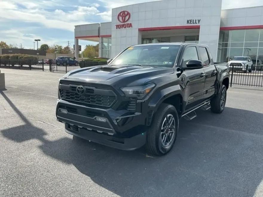 2024 Toyota Tacoma TRD Sport photo 1
