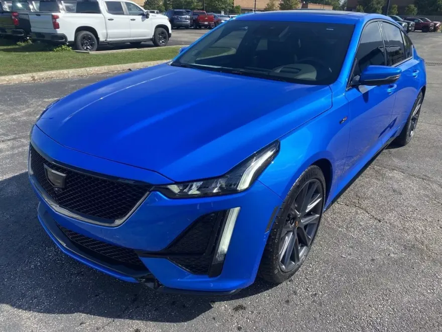 2024 Cadillac CT5 V photo 1