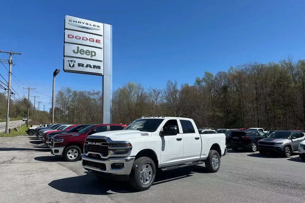2025 Ram 2500 Tradesman photo 1