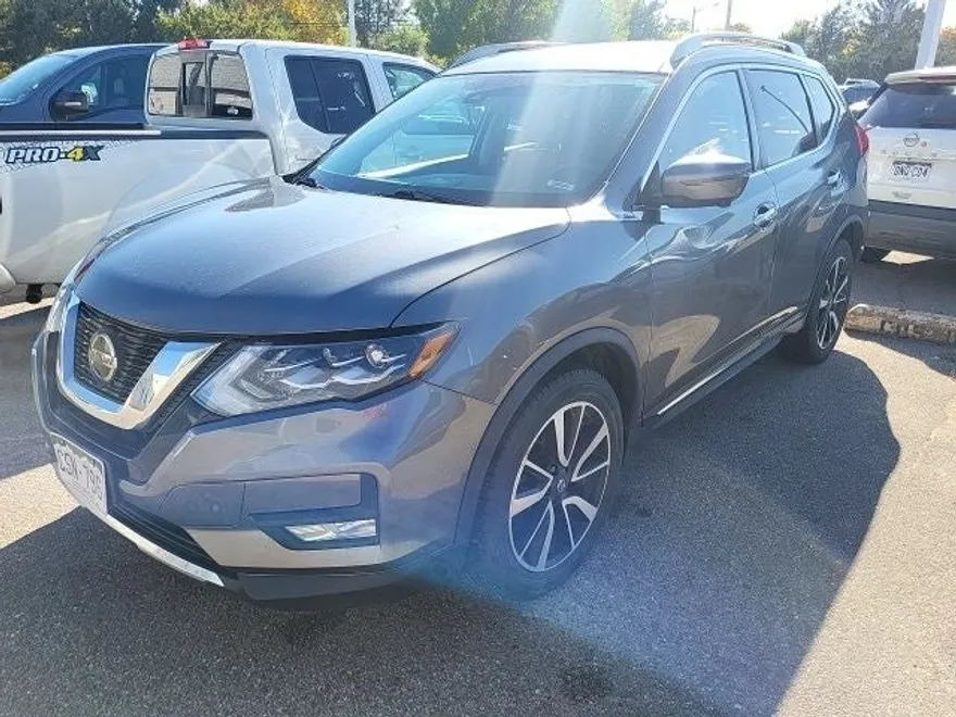 2018 Nissan Rogue SL photo 1