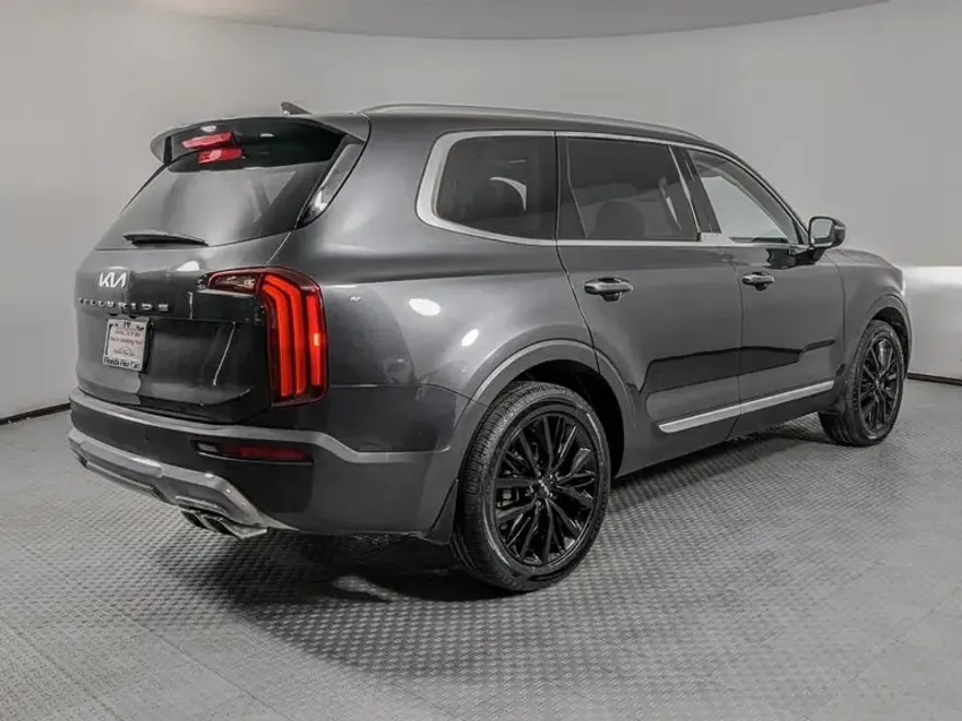 2022 Kia Telluride SX photo 1