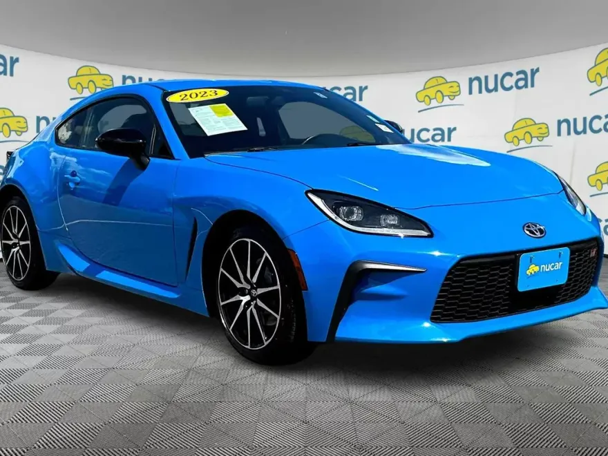 2023 Toyota GR86 photo 1