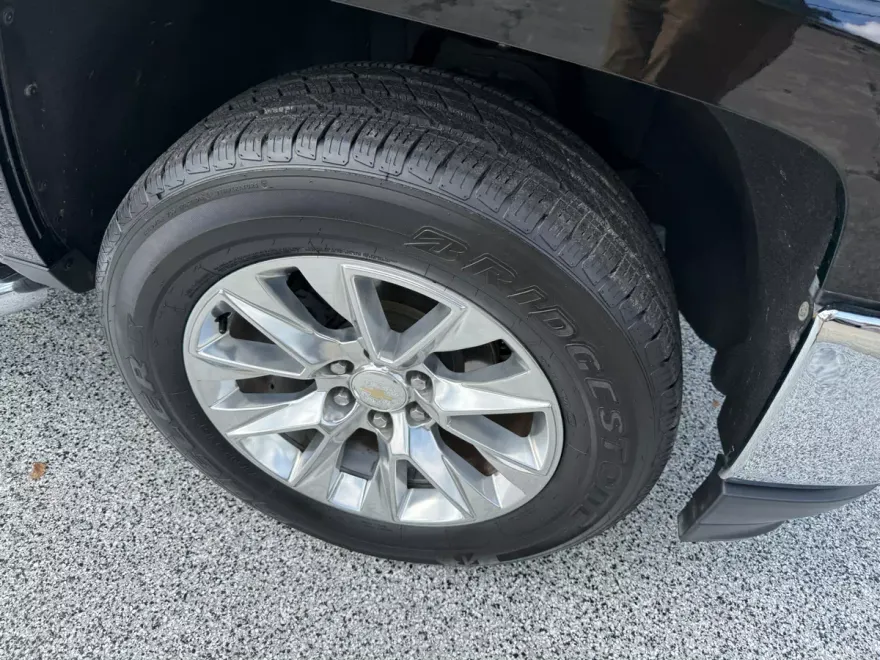 2019 Chevrolet Silverado 1500 photo 1