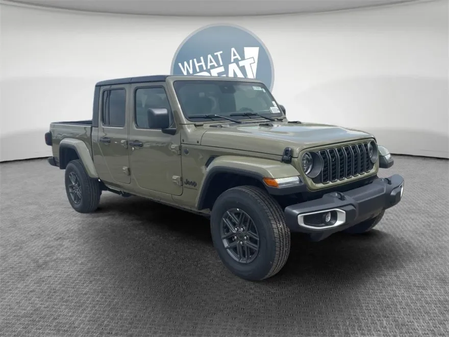 2025 Jeep Gladiator Sport S photo 1