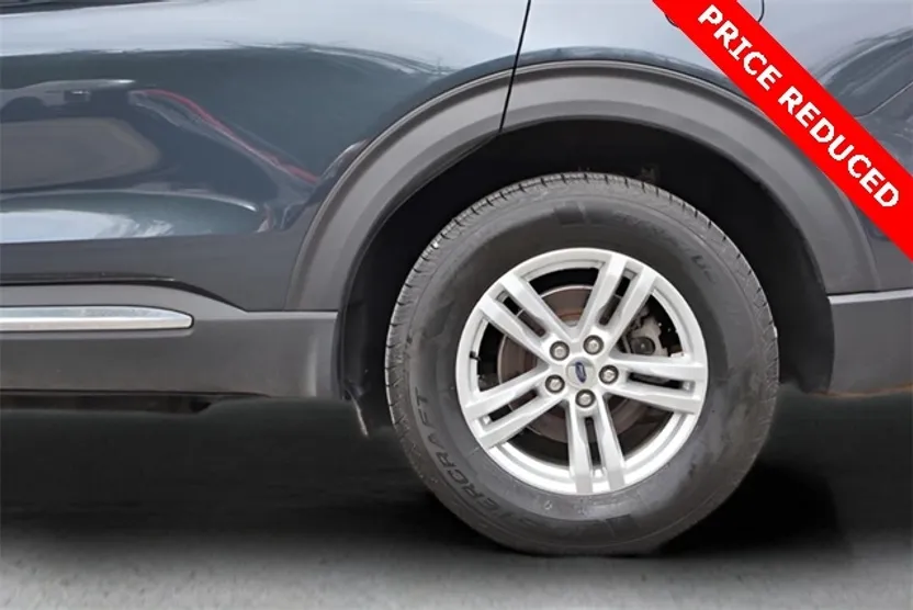 2022 Ford Explorer XLT photo 1