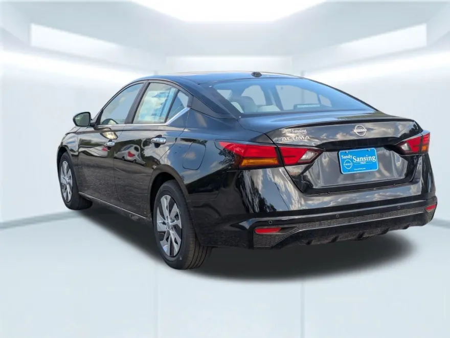 2025 Nissan Altima 2.5 S photo 1