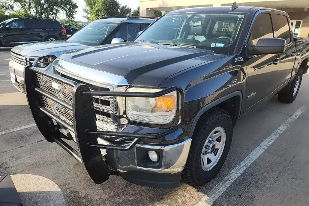 2015 Gmc Sierra 1500 SLE photo 1