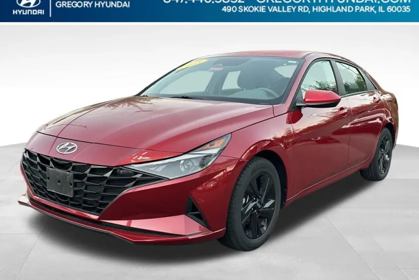 2023 Hyundai Elantra SEL photo 1