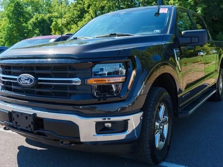 2024 Ford F-150 XLT photo 1
