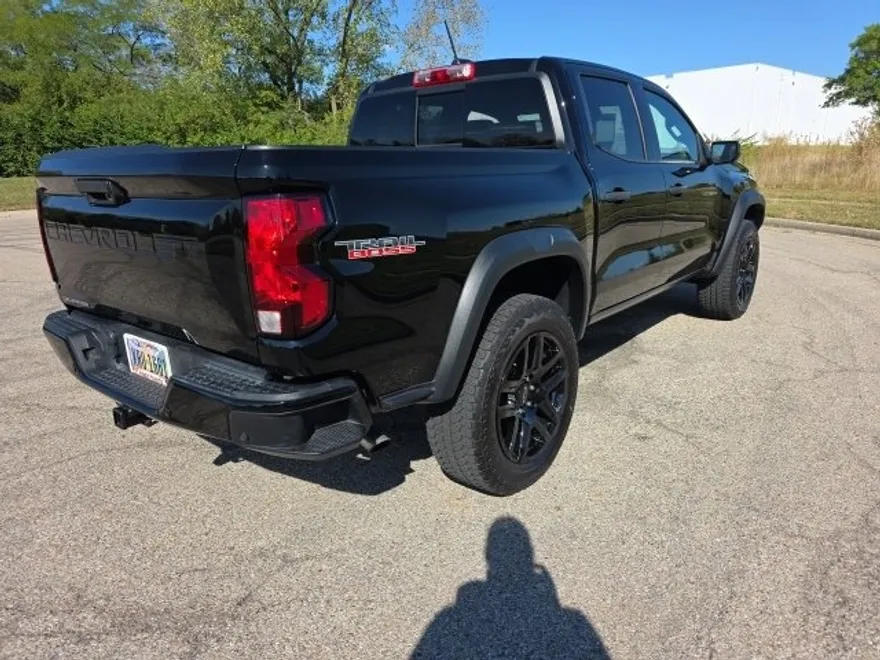2023 Chevrolet Colorado Trail Boss photo 1