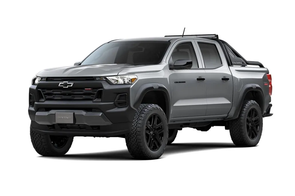 2025 Chevrolet Colorado Trail Boss photo 1