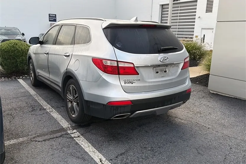 2014 Hyundai Santa Fe GLS photo 1