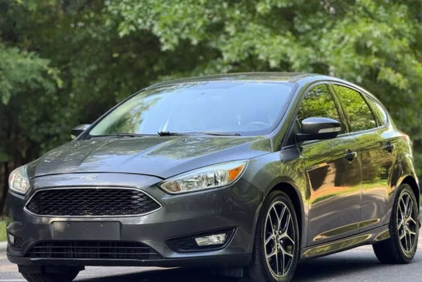 2015 Ford Focus SE photo 1