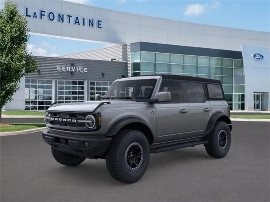 2024 Ford Bronco Outer Banks photo 1