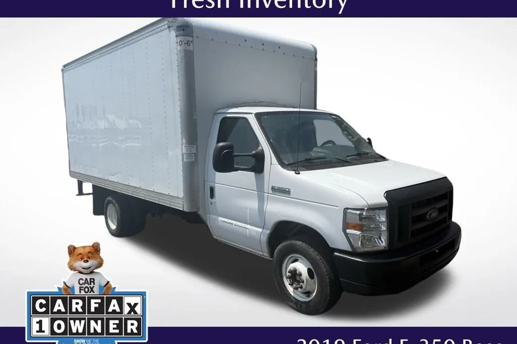 2019 Ford E-350 Base photo 1