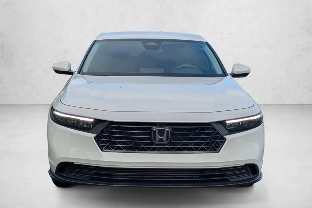 2025 Honda Accord LX photo 1