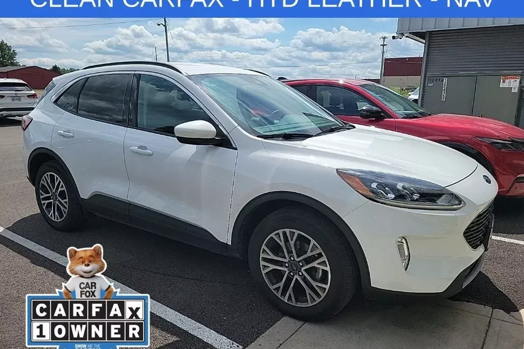2020 Ford Escape SEL photo 1