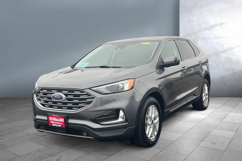 2022 Ford Edge SEL photo 1