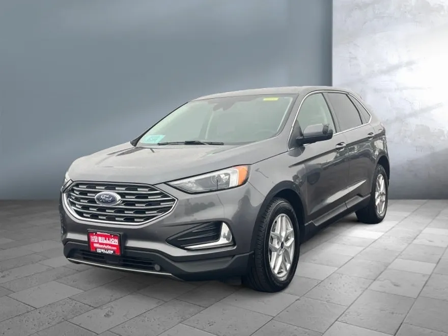 2022 Ford Edge SEL photo 1