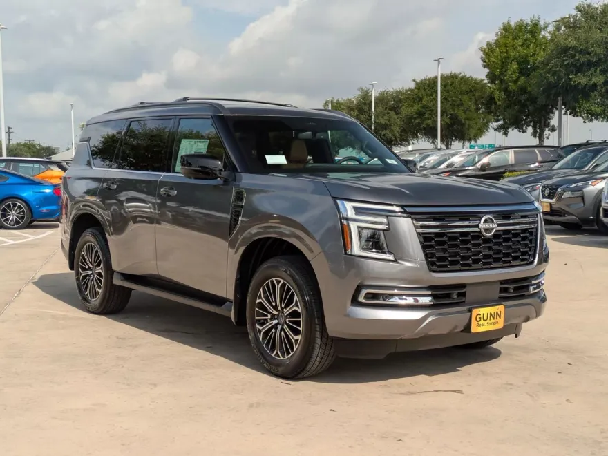 2025 Nissan Armada SL photo 1